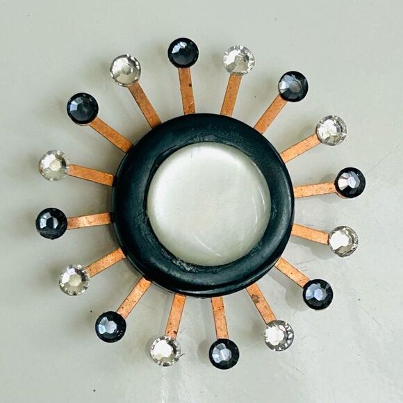 Upcycled Atomic Starburst Refrigerator Magnet Buttons Rhinestones - Picture 1 of 3